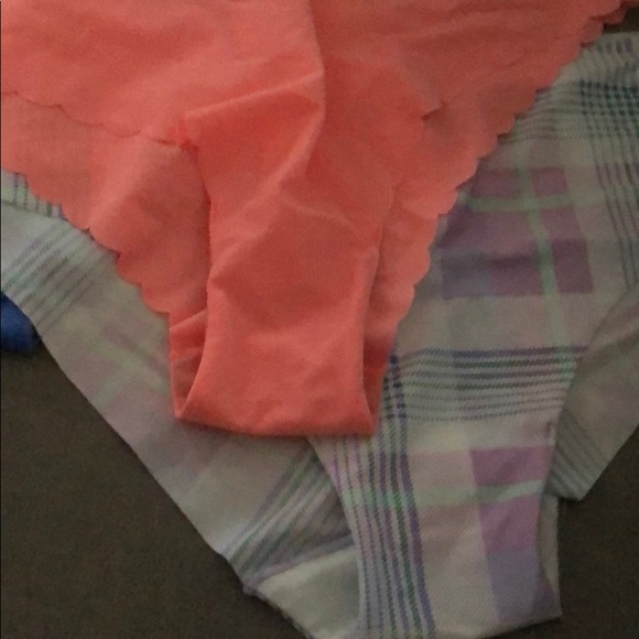 New Victoria Secret Underwear 4 Pair Bundle - Picture 2 of 4